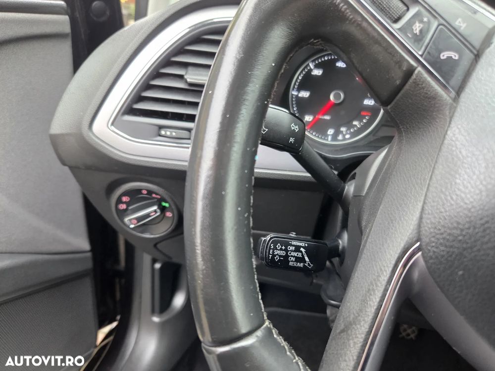 Seat Leon 2.0 TDI DPF DSG Xcellence - 10