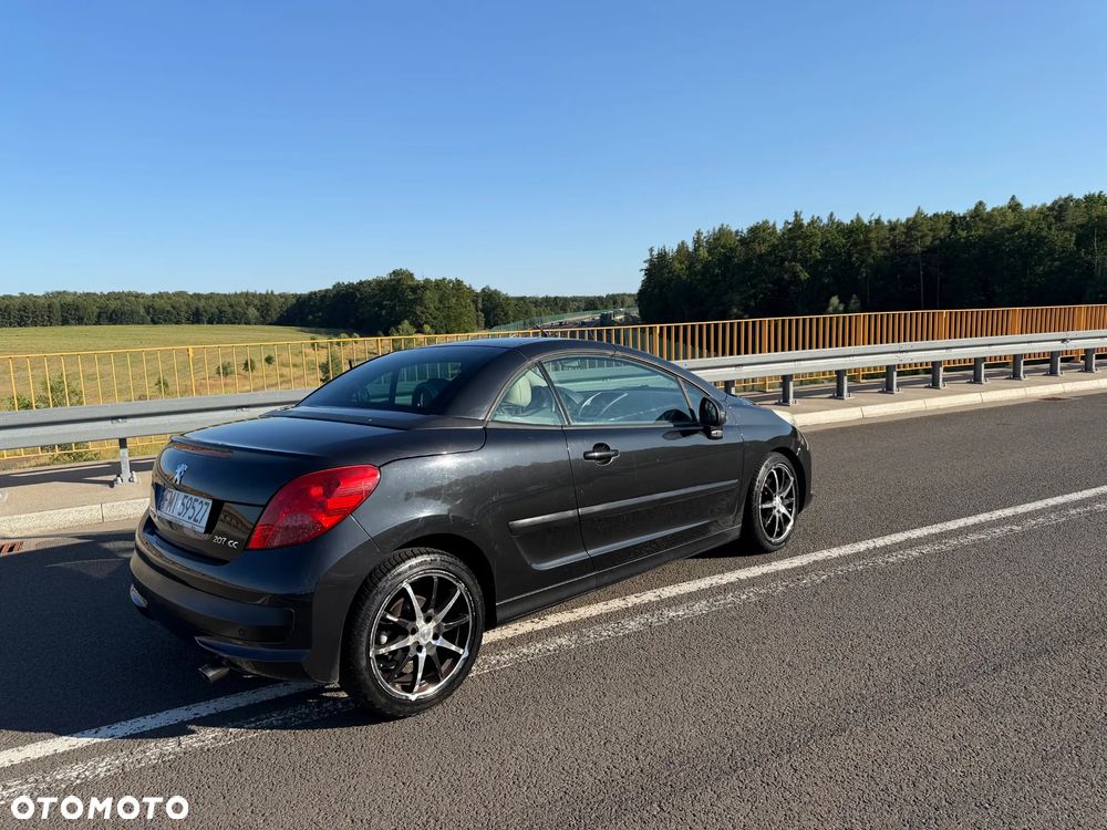 Peugeot 207 CC - 10