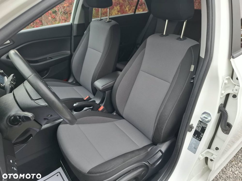 Hyundai i20 - 32