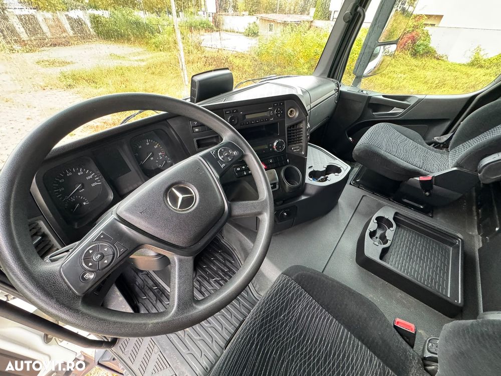 Mercedes-Benz Arocs - 8