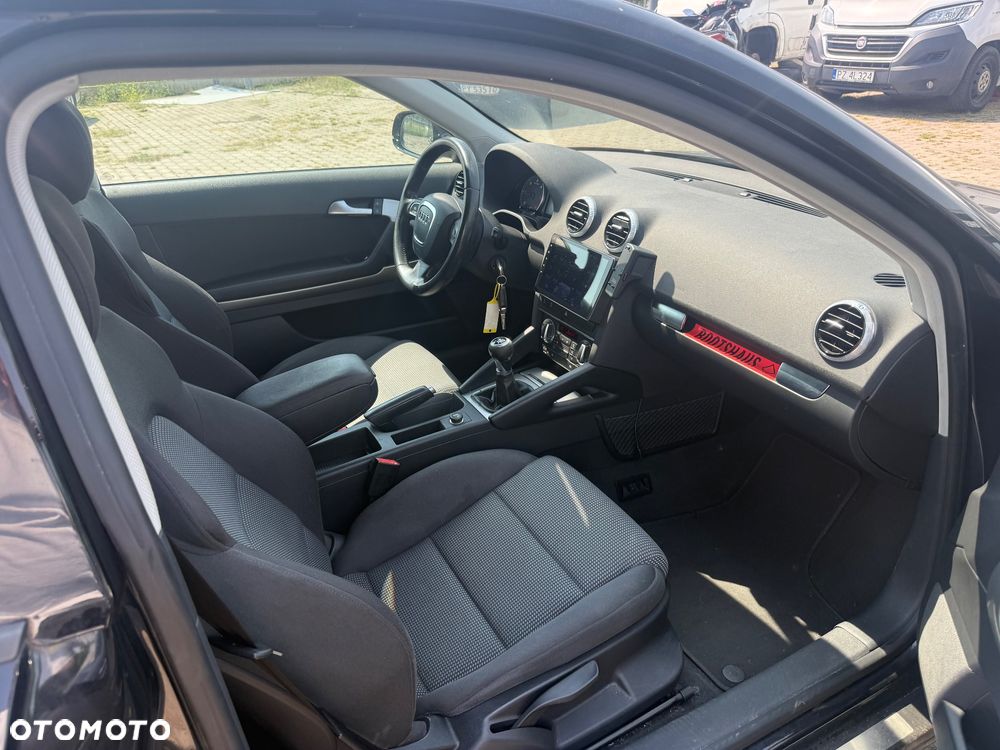Audi A3 3-drzwiowe 2.0 TDI Ambiente - 8
