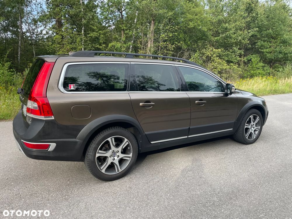 Volvo XC 70 T6 AWD Momentum - 8