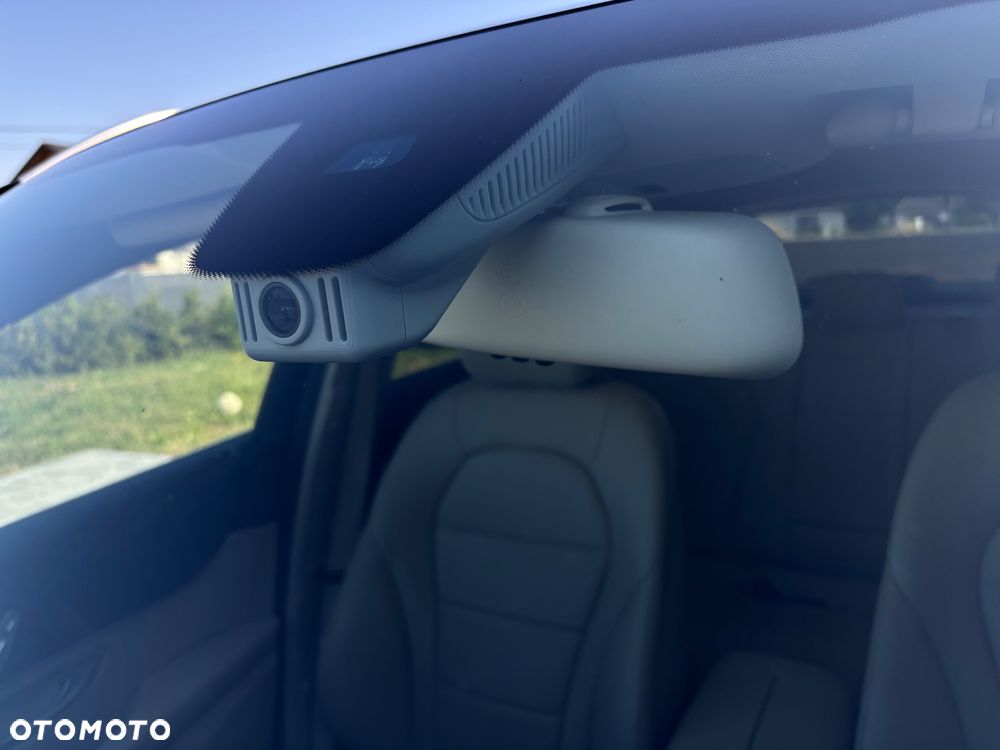 Mercedes-Benz GLC - 16