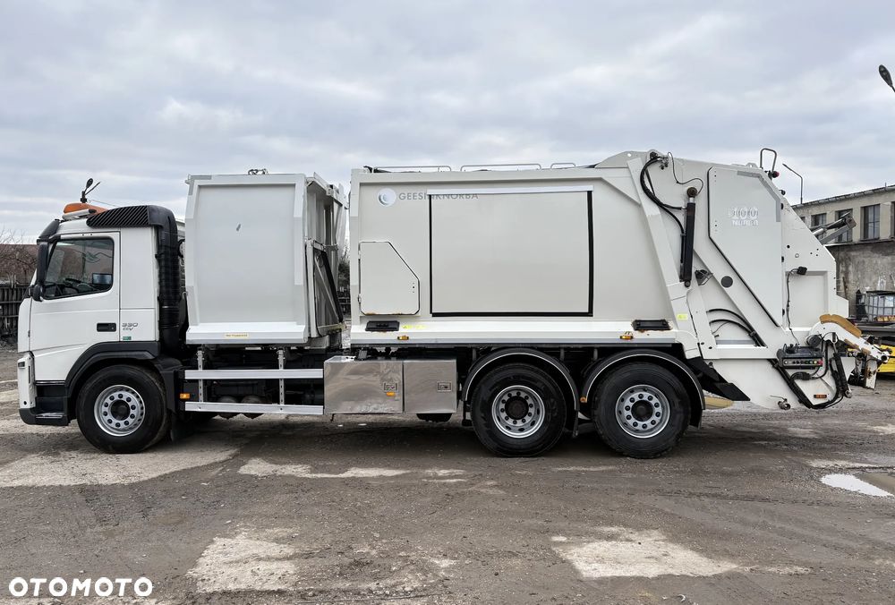 Volvo FM 330 EEV 6x2 / śmieciarka / 3 komory - 6