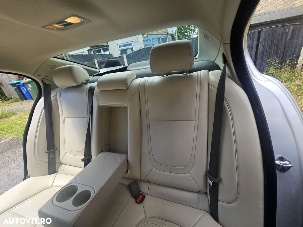 Jaguar XF 2.2D Premium Luxury - 3