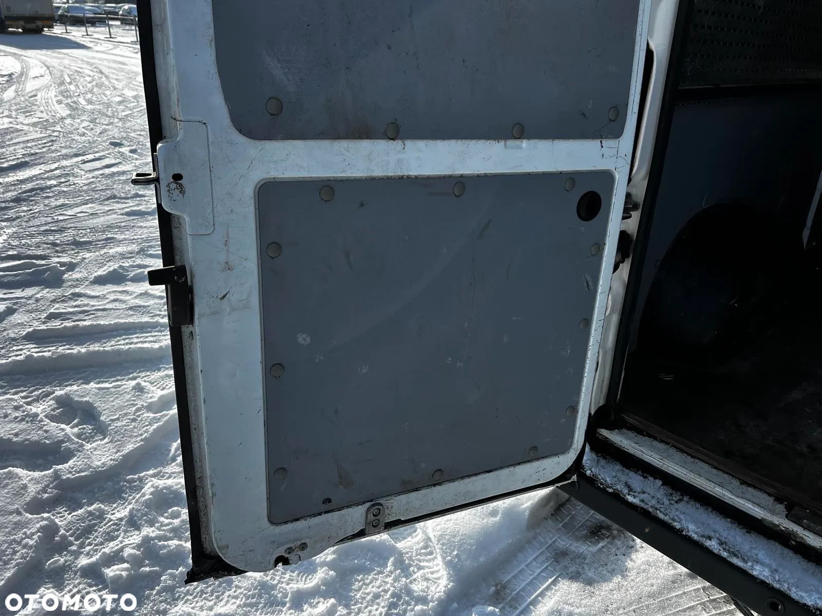 Peugeot Boxer 435 2.2 BlueHDi 121kW/165KM  L3H2  AutoSerwis - wciągarka - 22
