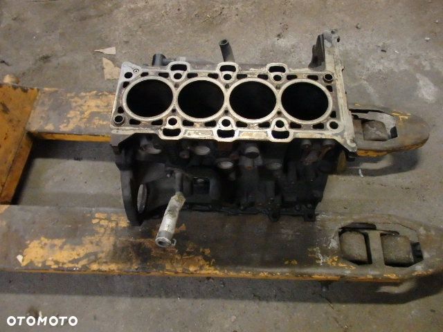 KIA SPORTAGE BLOK SILNIKA 2.0D 184KM  181013   21111-2F750  RAF-AUTO CZĘŚCI - 1
