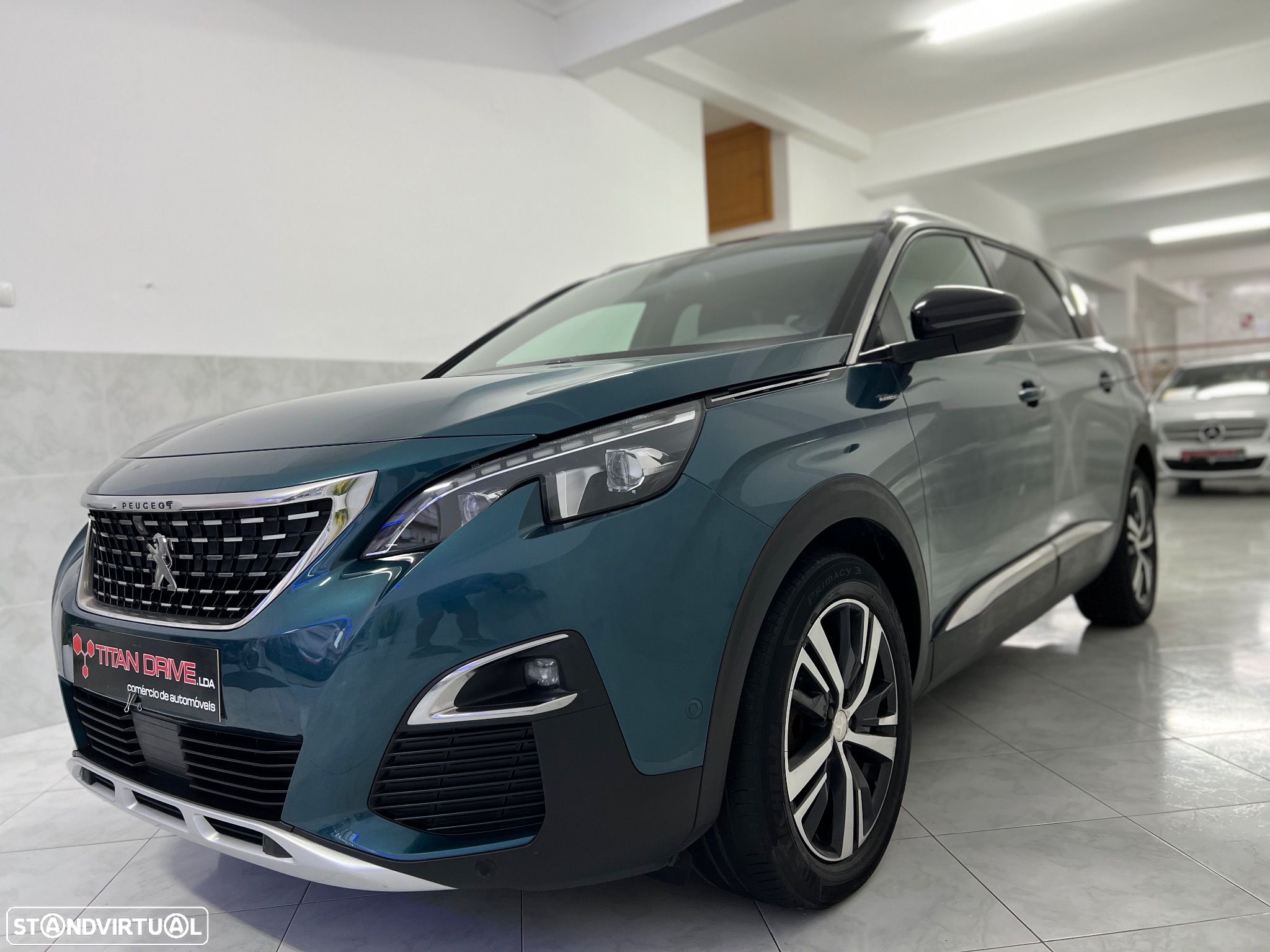 Peugeot 5008 1.5 BlueHDi GT Line EAT8 - 1