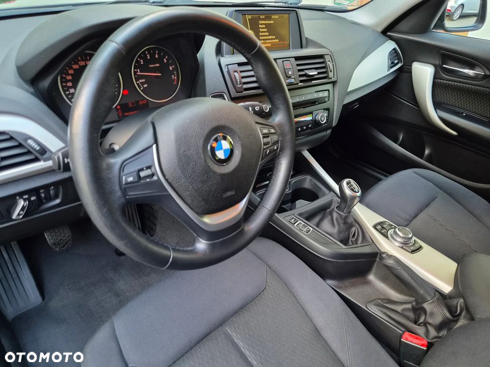 BMW Seria 1 116i Sport Line - 12
