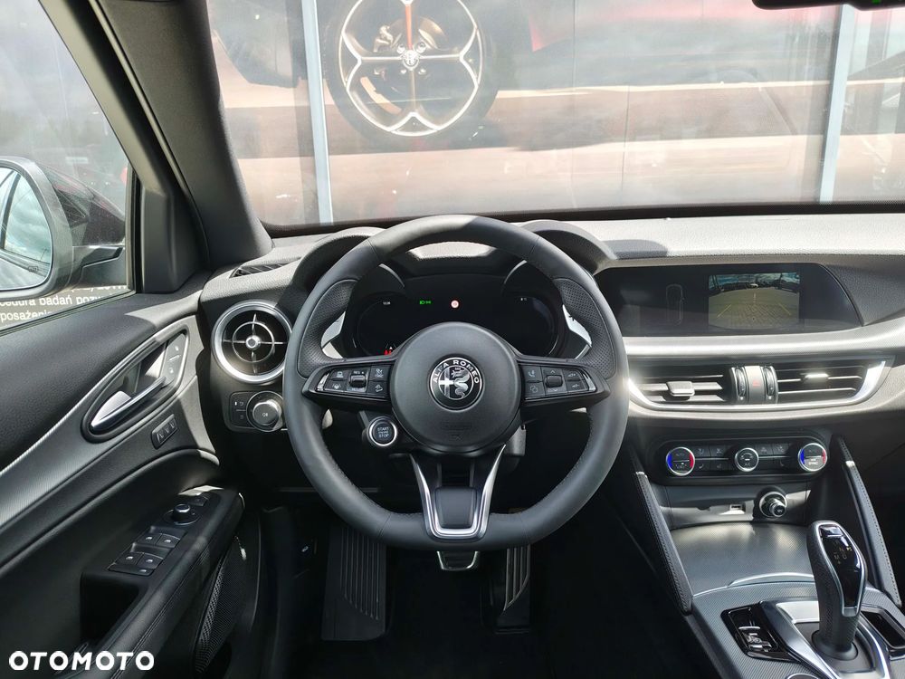 Alfa Romeo Stelvio 2.0 Turbo Veloce Q4 - 17