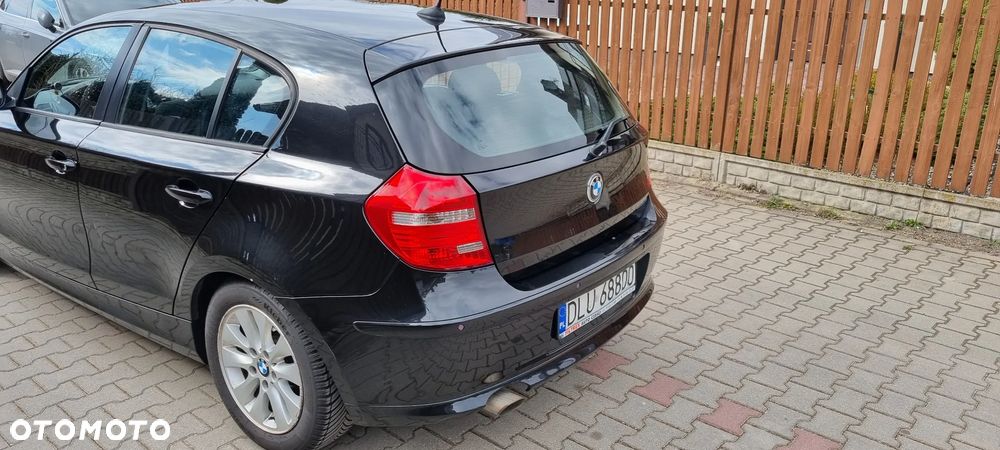 BMW Seria 1 120d - 4