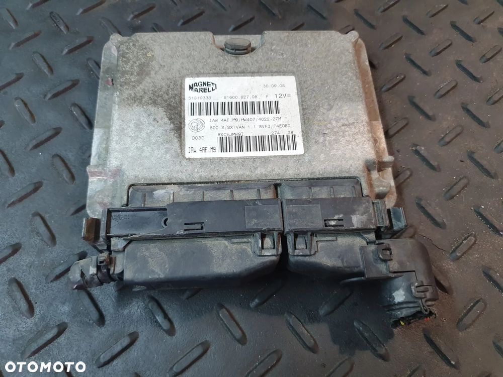 FIAT SEICENTO 04-10 1.1 KOMPUTER SILNIKA 51819338 POSIADAM 2 SZT - 1
