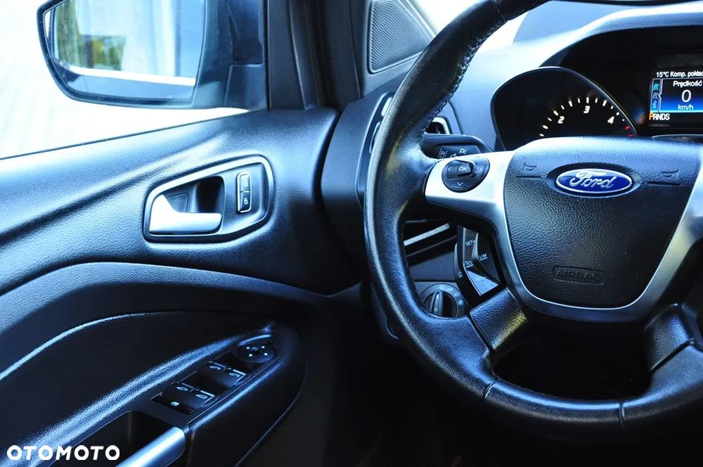 Ford Kuga 2.0 TDCi 4WD Titanium - 32