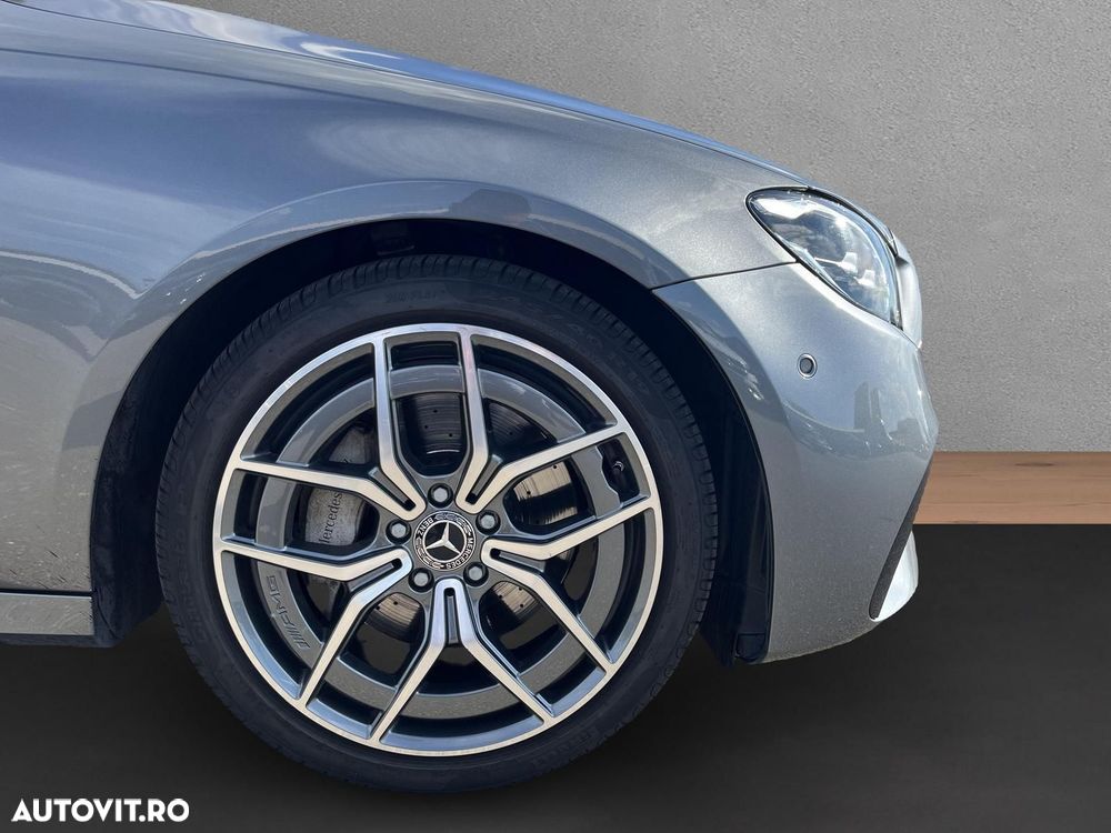 Mercedes-Benz E 200 4MATIC MHEV - 17