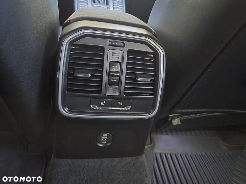 Porsche Macan GTS PDK - 28