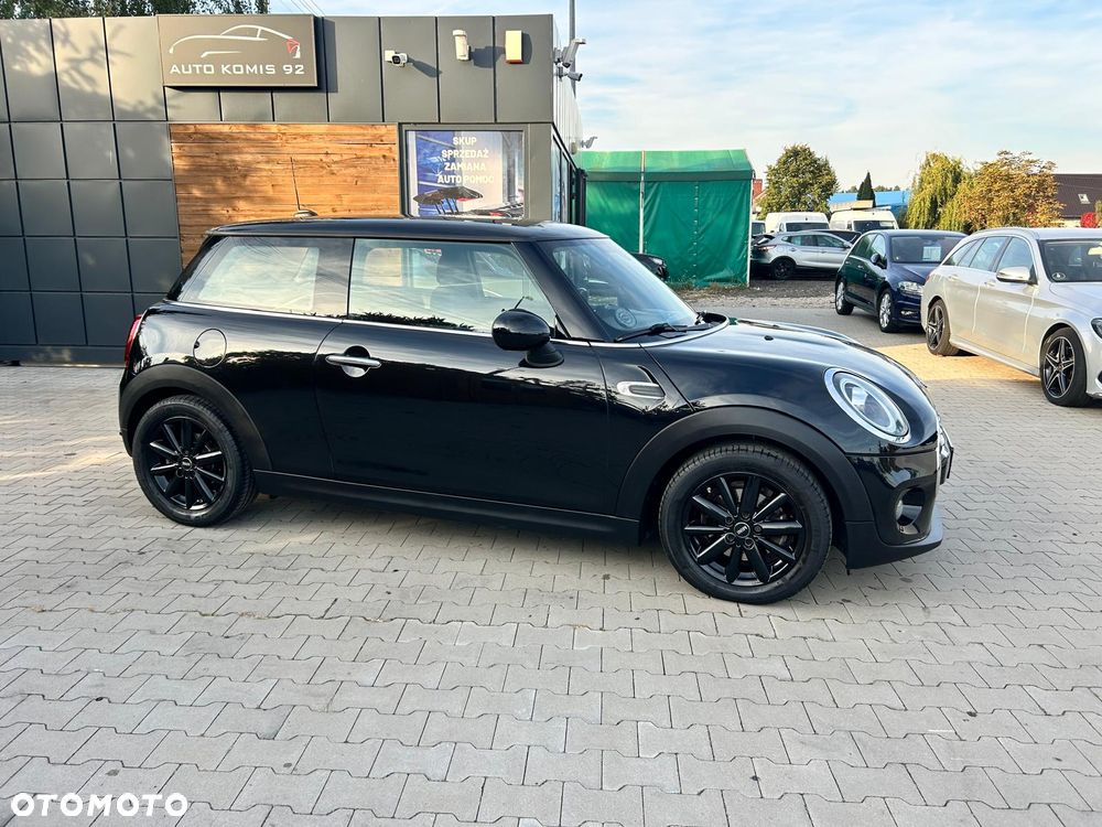 MINI Cooper Classic Trim - 5