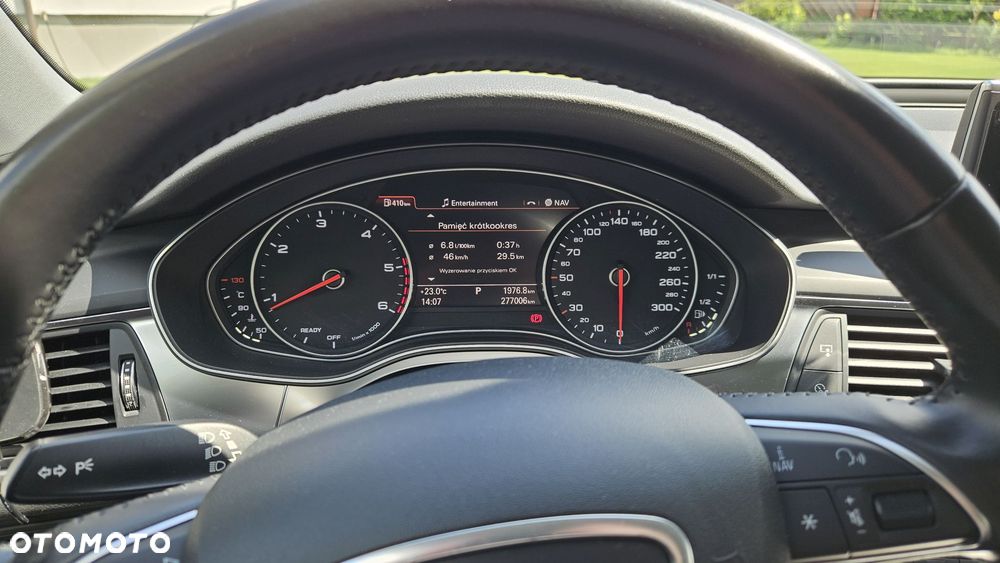 Audi A6 Avant 2.0 TDI Ultra DPF S tronic - 32