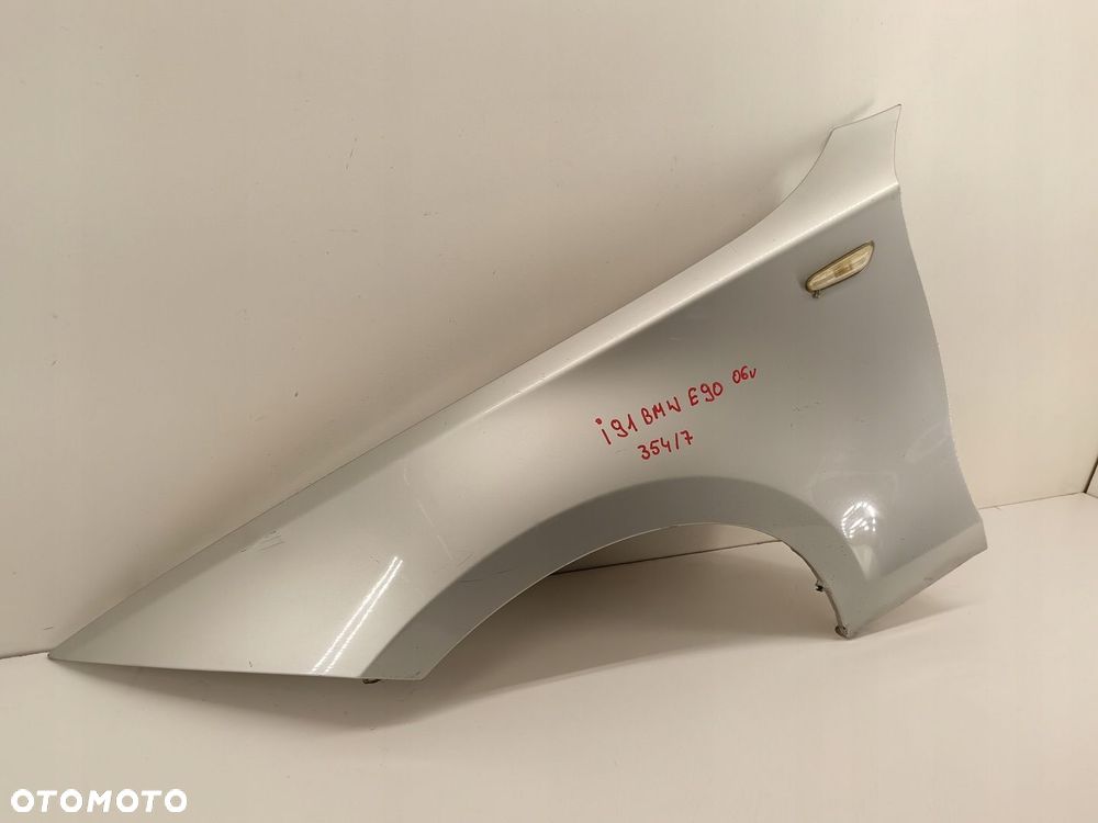 BŁOTNIK LEWY PRZEDNI BMW 3 E90 05-12 354/7 - 8