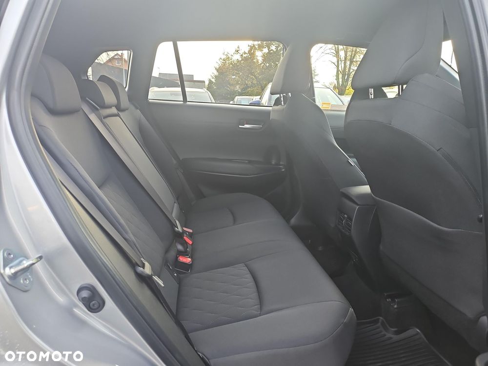 Toyota Corolla Cross - 10