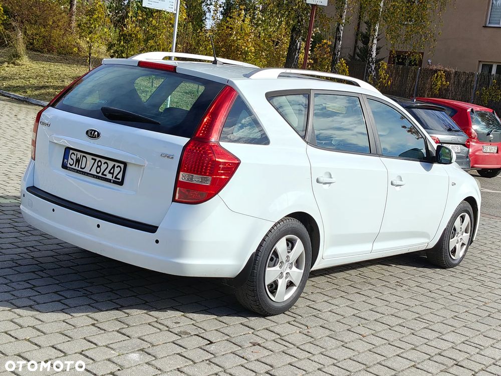 Hyundai ix20 1.4 CRDi Comfort - 9