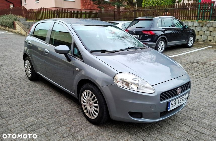 Fiat Grande Punto Actual 1.4 8V Estiva Blue&Me Euro5 - 4