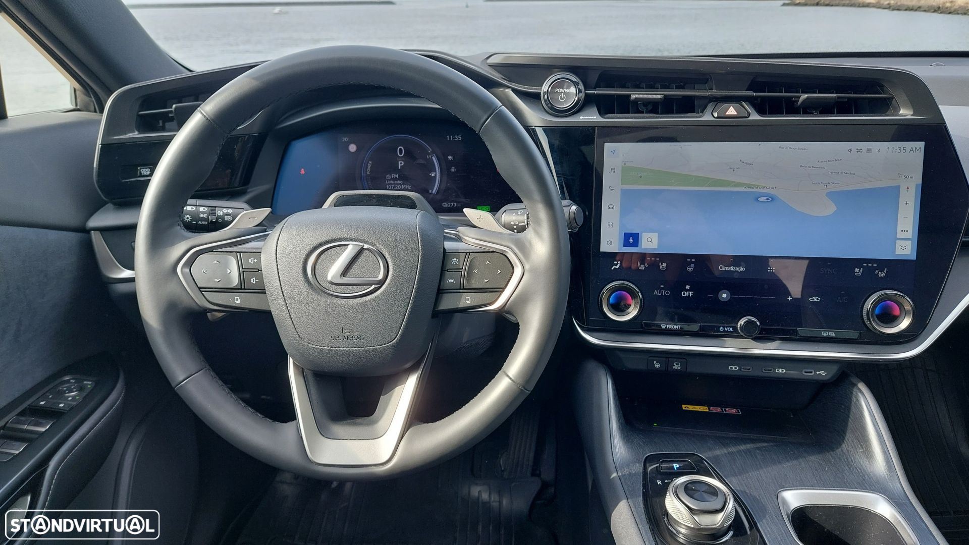 Lexus RZ 450e Luxury - 16