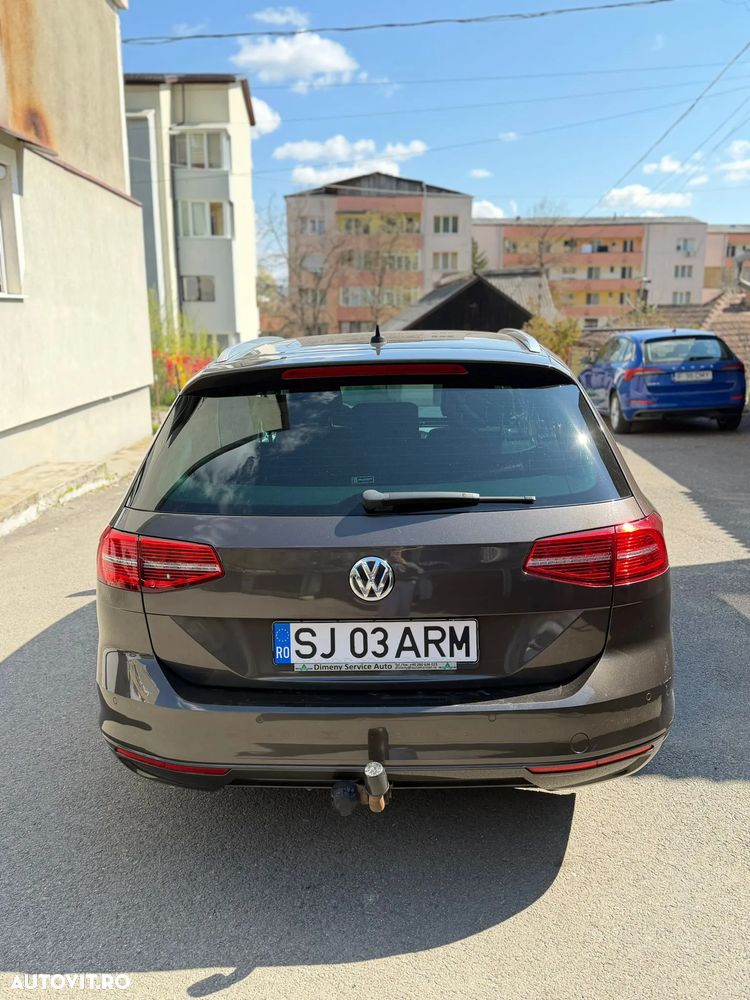 Volkswagen Passat 1.6 TDI SCR DSG - 6