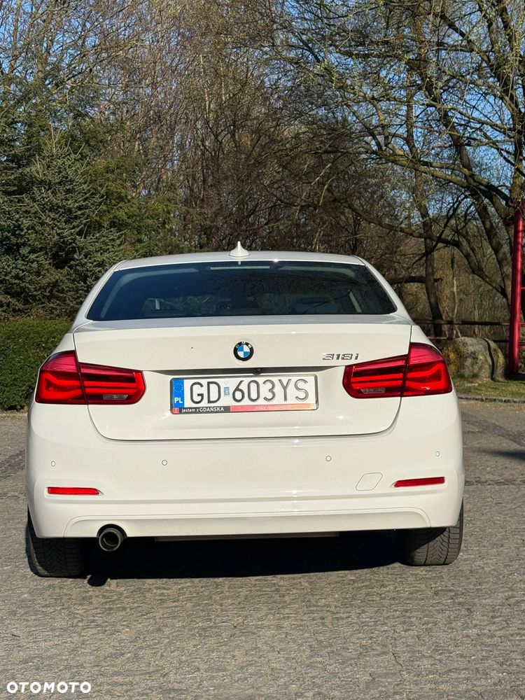 BMW Seria 3 318i Advantage - 14