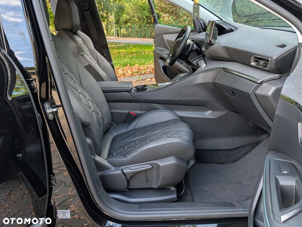 Peugeot 5008 BlueHDi 130 EAT8 Allure - 4