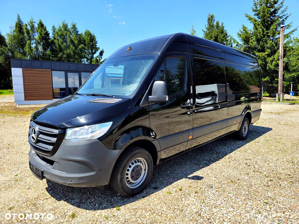 Mercedes-Benz Sprinter 319