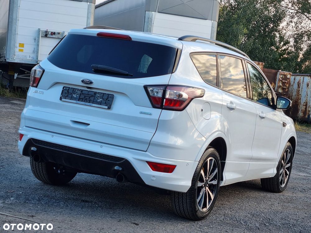 Ford Kuga 1.5 EcoBoost 2x4 ST-Line - 12