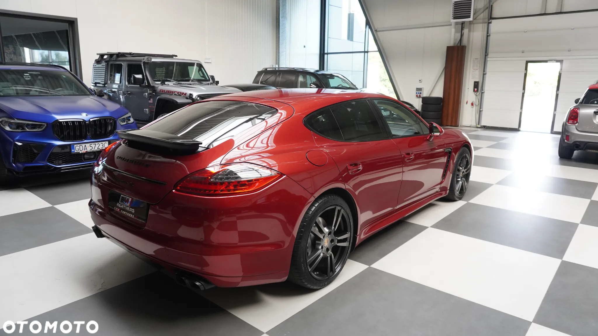 Porsche Panamera 4S - 16