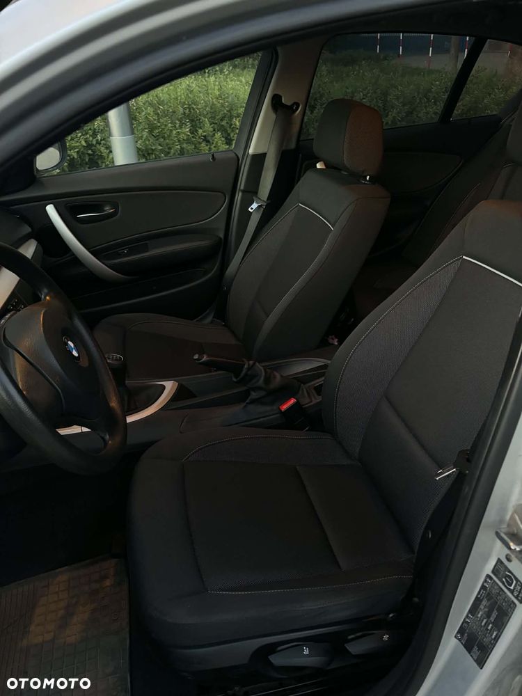 BMW Seria 1 120i Edition Lifestyle - 11