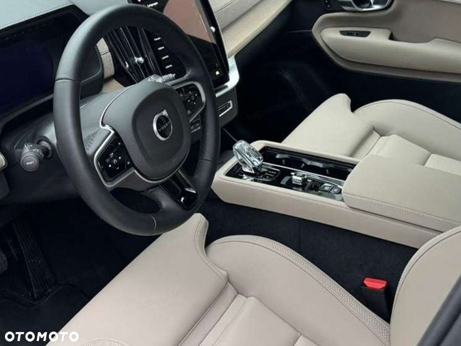 Volvo XC 90 B5 B AWD Plus Bright - 9