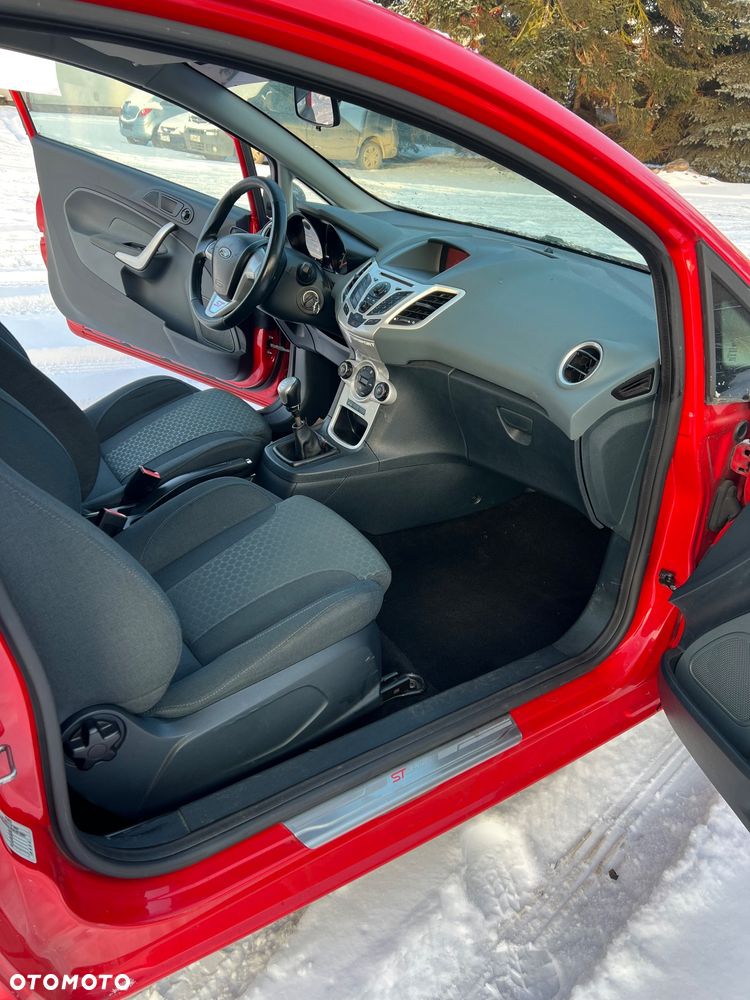 Ford Fiesta - 11