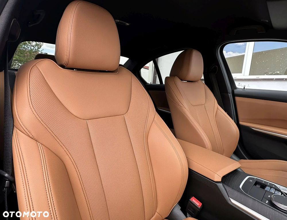 BMW Seria 3 320d xDrive M Sport - 27