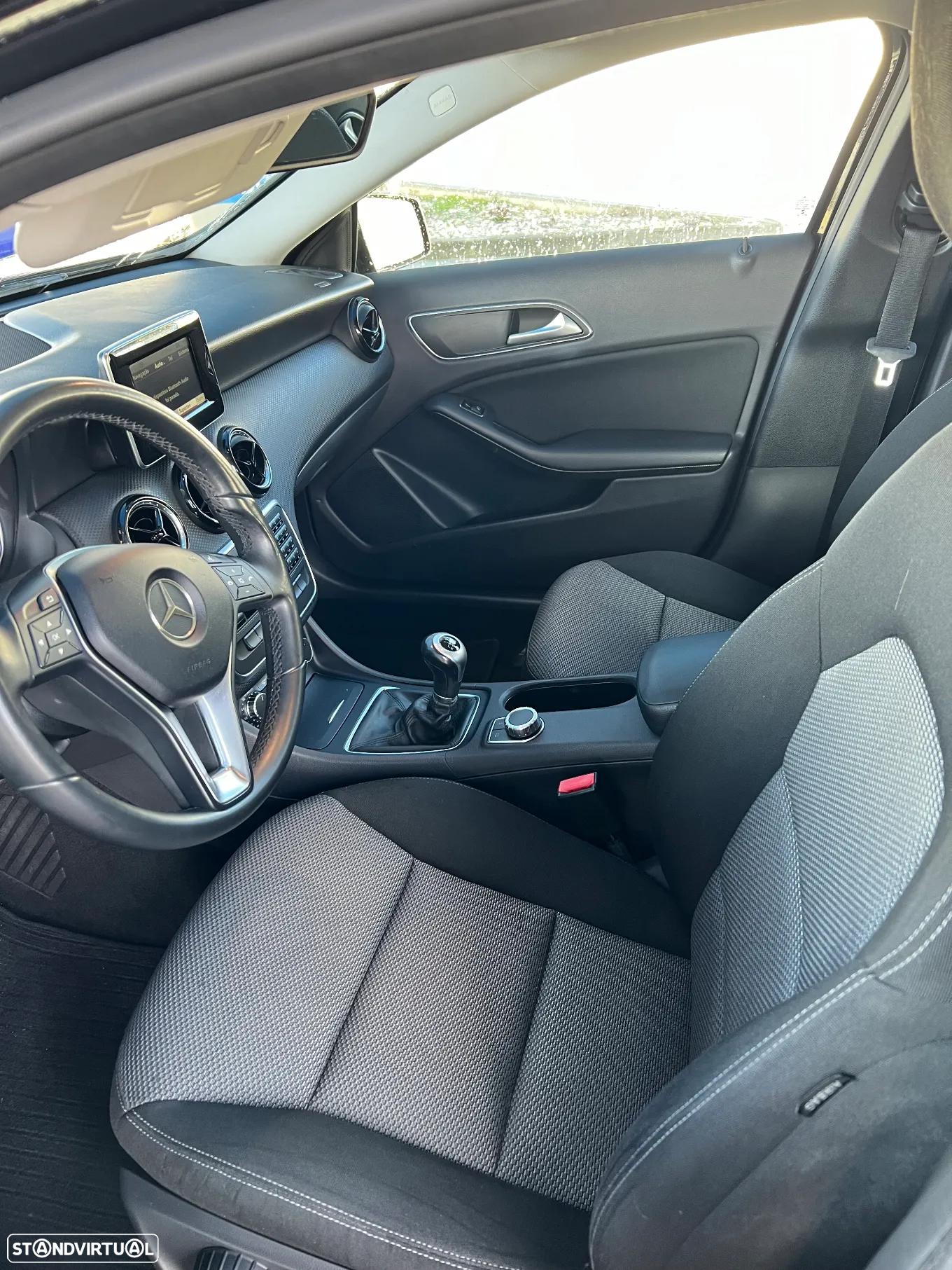 Mercedes-Benz A 180 CDI (BlueEFFICIENCY) - 4