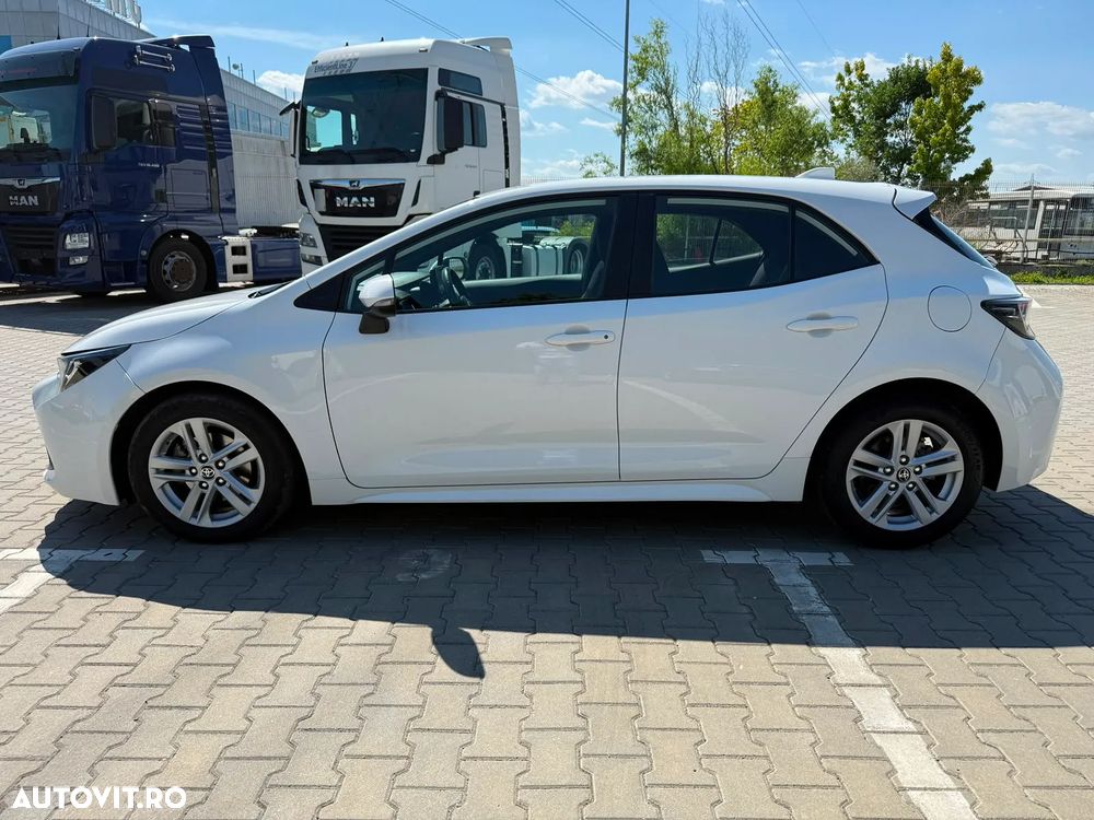 Toyota Corolla - 5