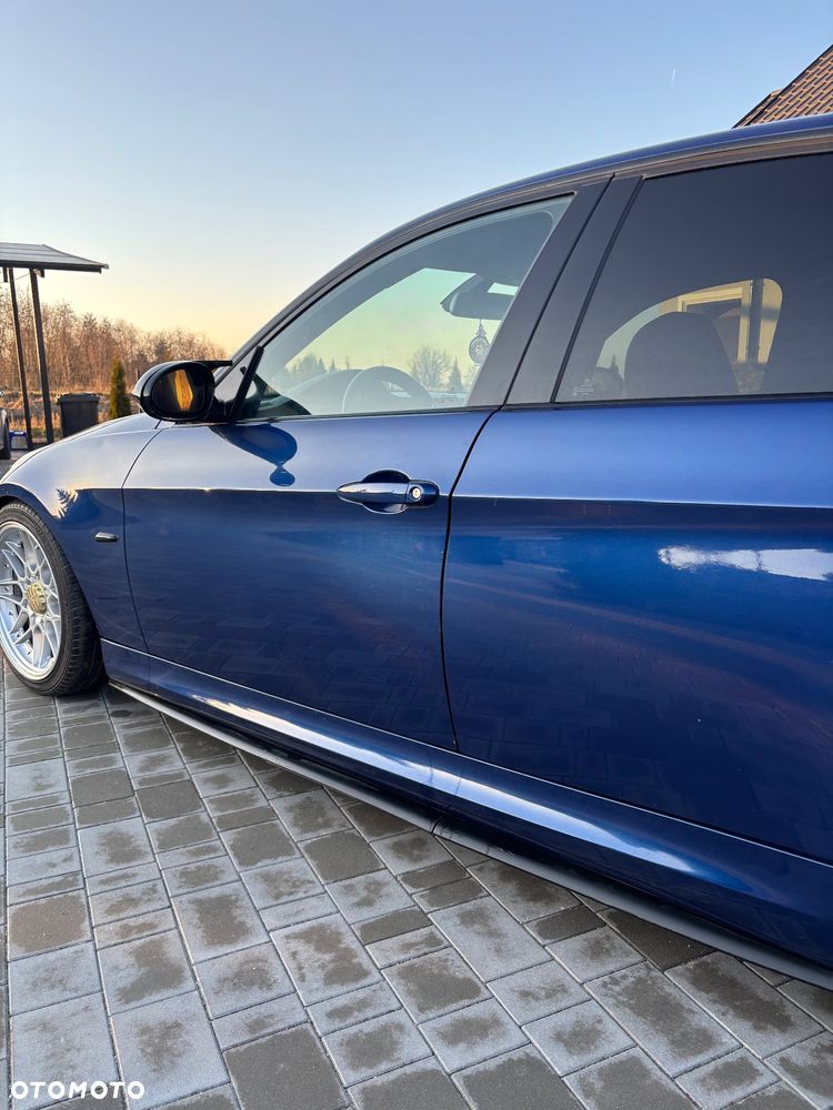 BMW Seria 3 318i - 4