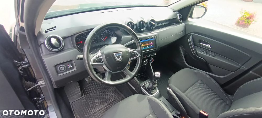 Dacia Duster 1.6 SCe Prestige - 27