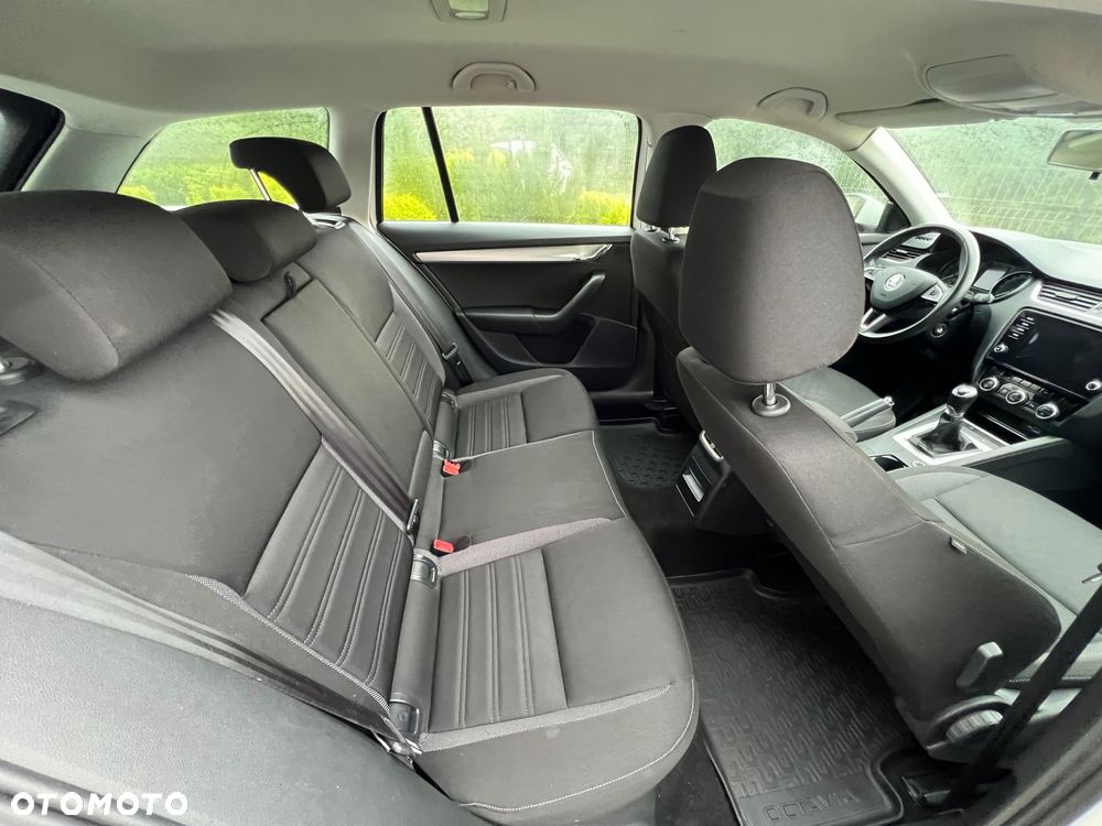Skoda Octavia 1.6 TDI SCR Ambition - 18