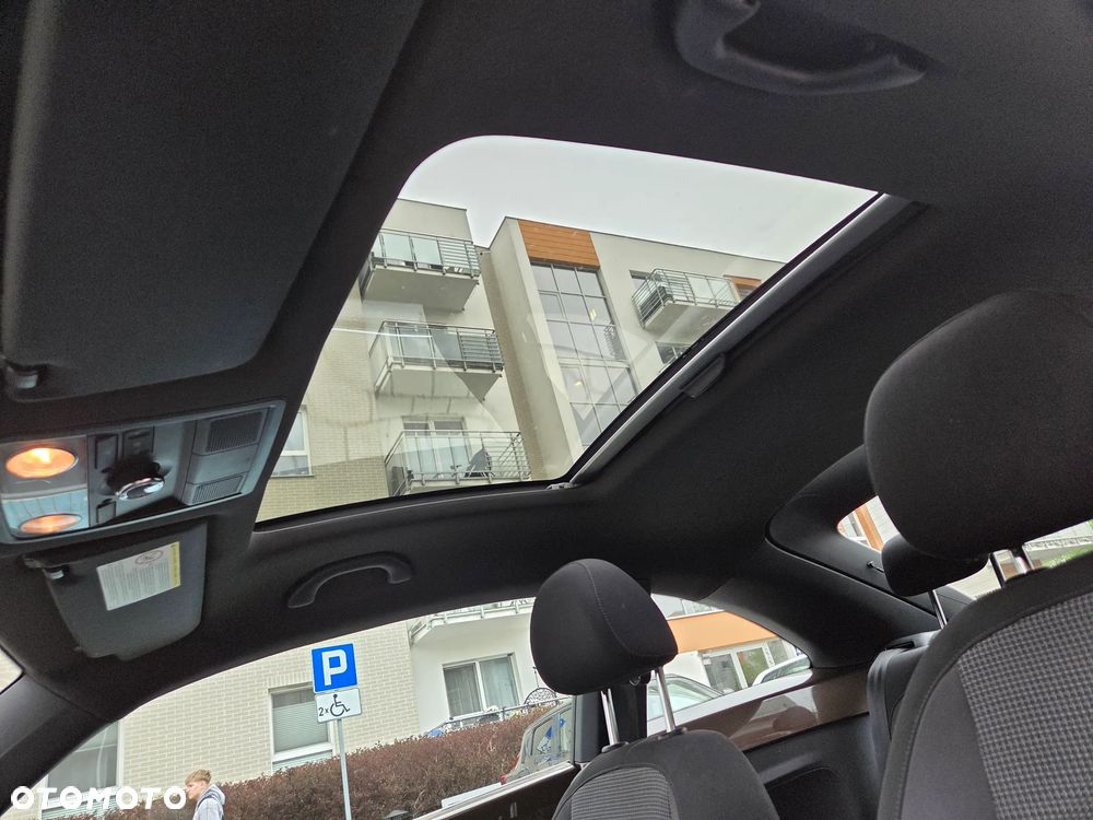 Volkswagen Beetle 1.6 TDI - 12
