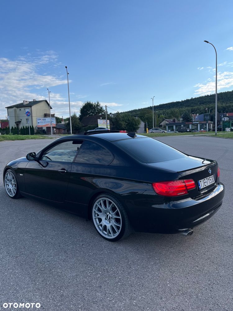 BMW Seria 3 320d - 4