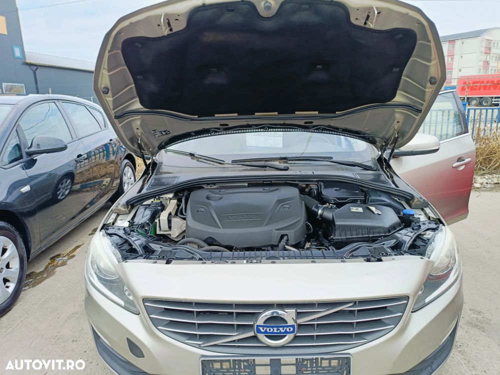 Volvo V60 D2 Geartronic Momentum - 11