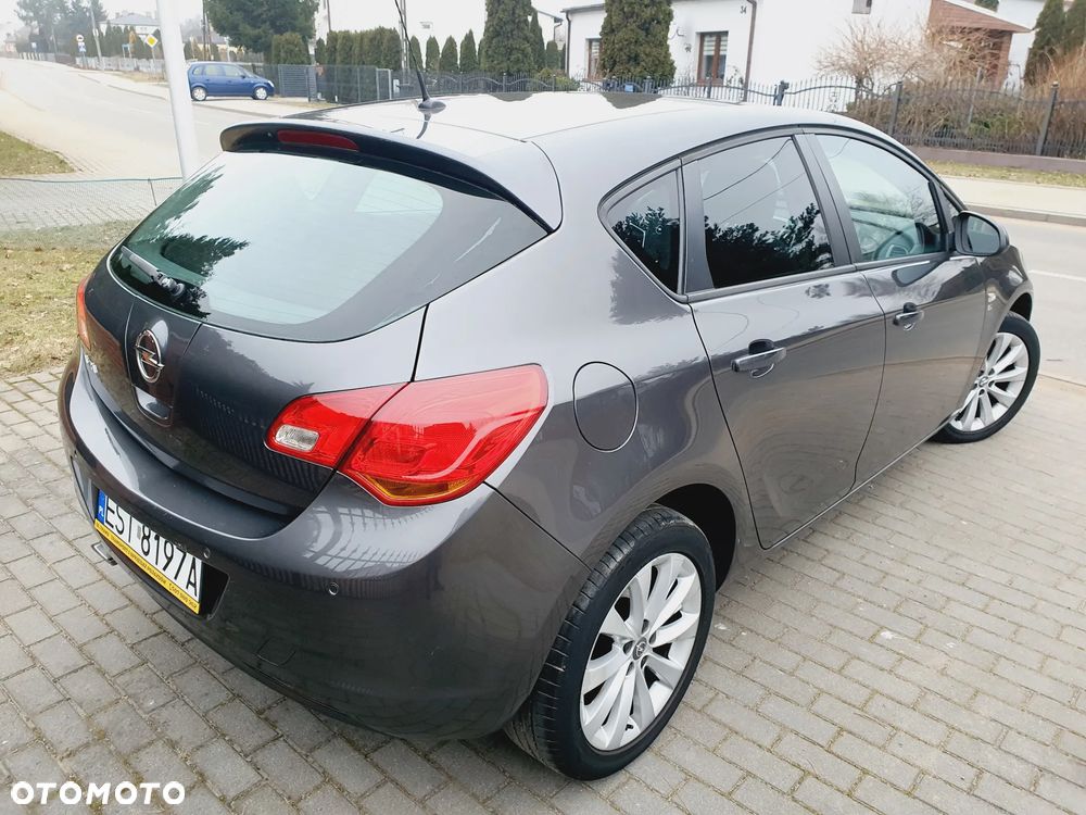 Opel Astra 1.4 Turbo - 12