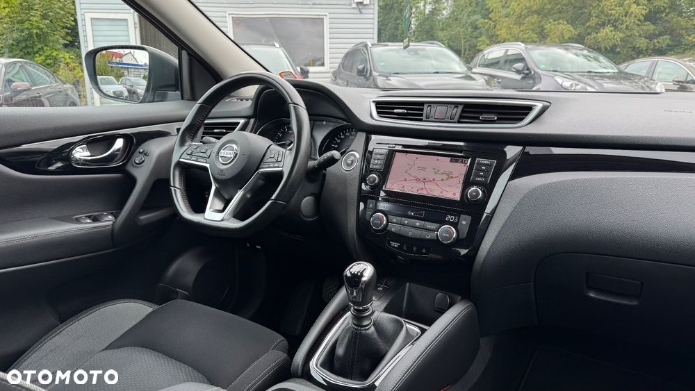 Nissan Qashqai 1.3 DIG-T N-Connecta - 36