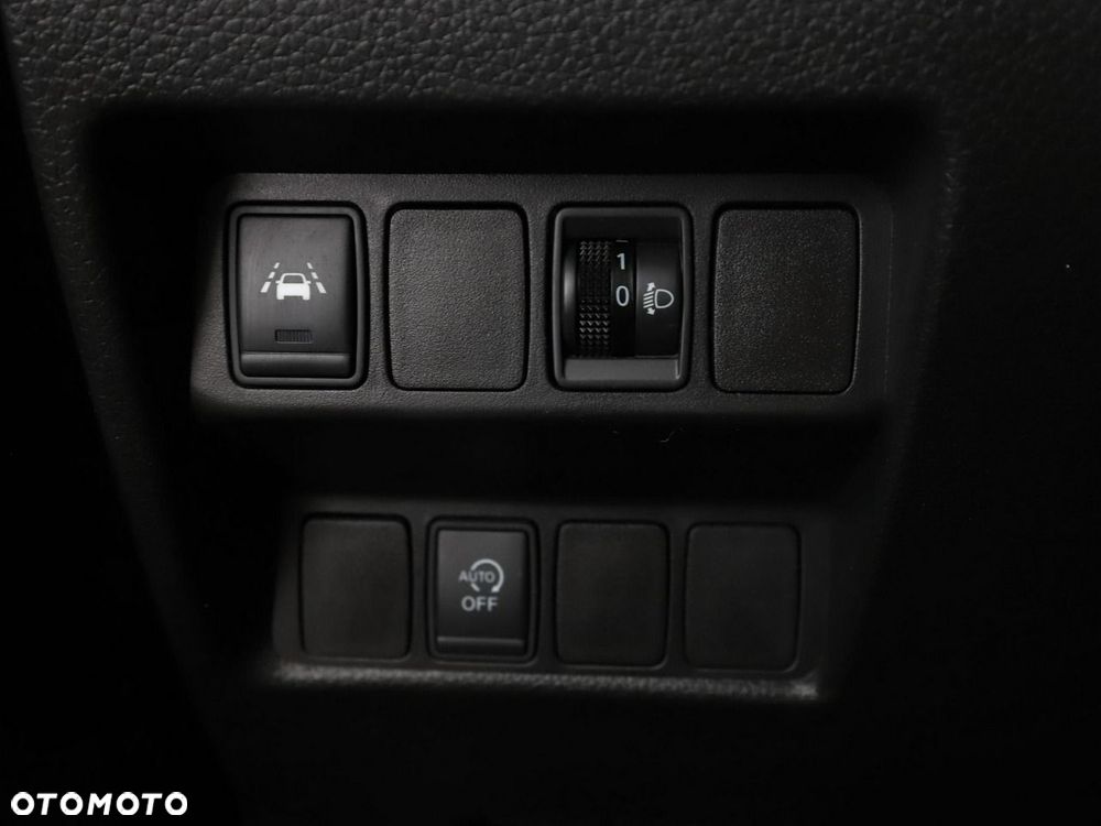 Nissan Qashqai 1.6 DIG-T N-Connecta - 35