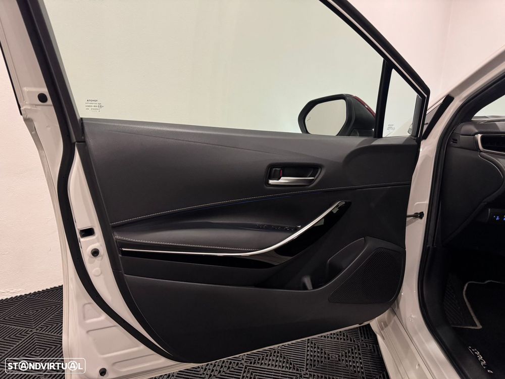 Toyota Corolla 2.0 Hybrid GR-Sport - 55