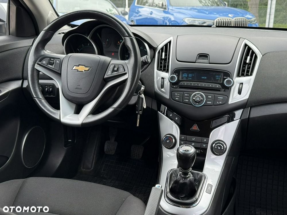 Chevrolet Cruze - 19