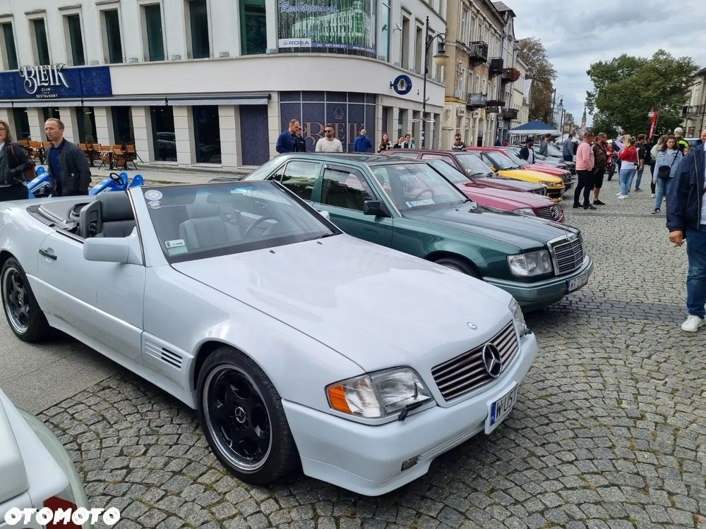 Mercedes-Benz SL - 1